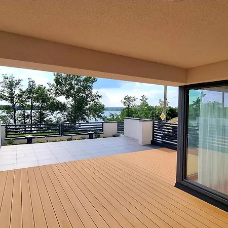 Lazur Lake Elk Exterior photo